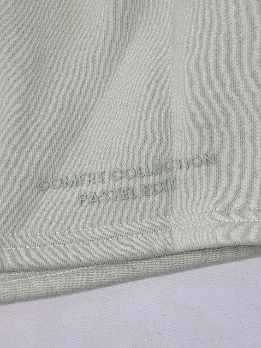 Comfrt Collection Pastel Edit Mint Sweat Shorts Size L - Picture 4 of 8
